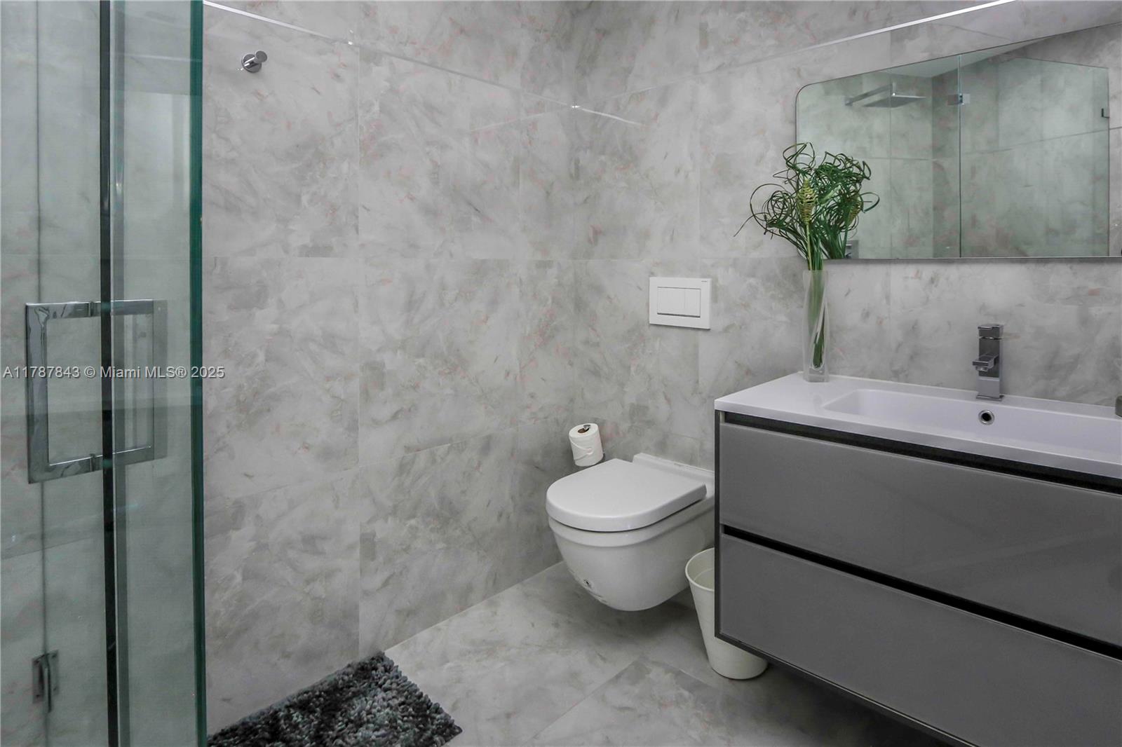 PORTOFINO TOWER CONDO - Residential Lease