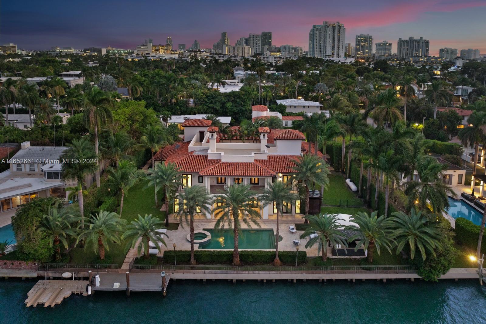 SUNSET ISLANDS-ISLAND NO - Residential