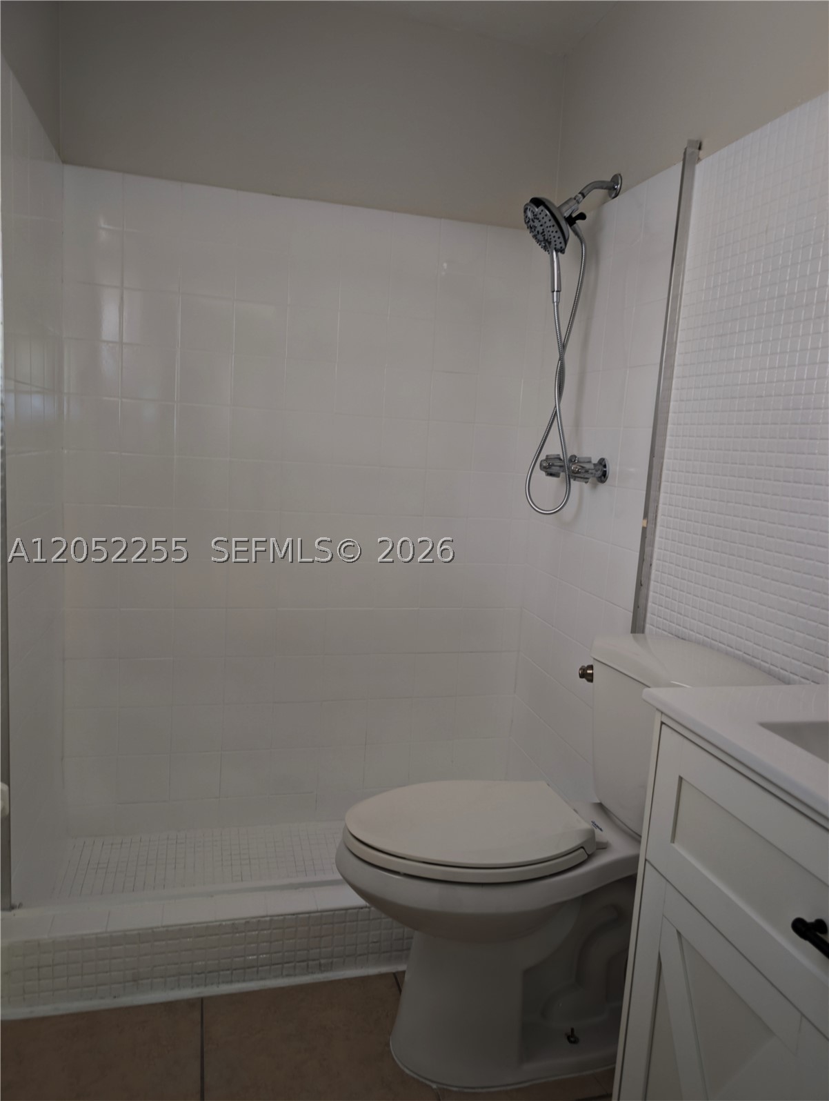 KIMBERLY VILLAGE SEC ONE - Residential Lease