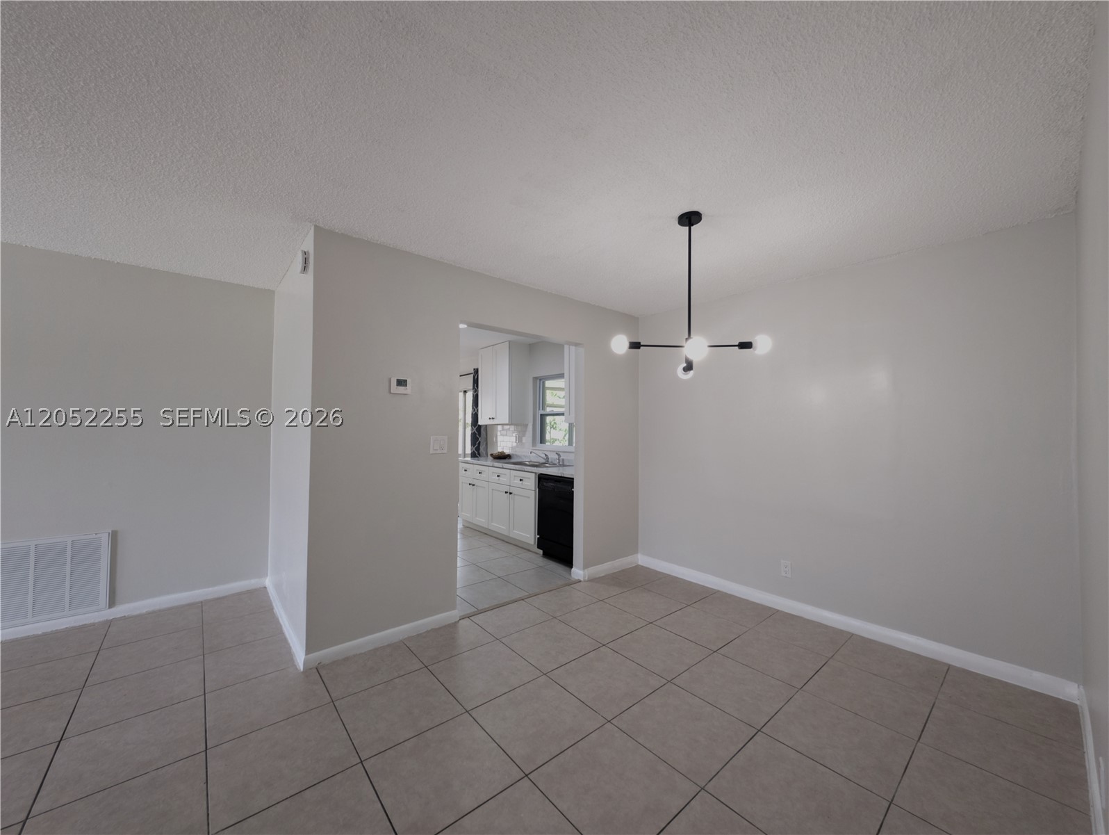 KIMBERLY VILLAGE SEC ONE - Residential Lease