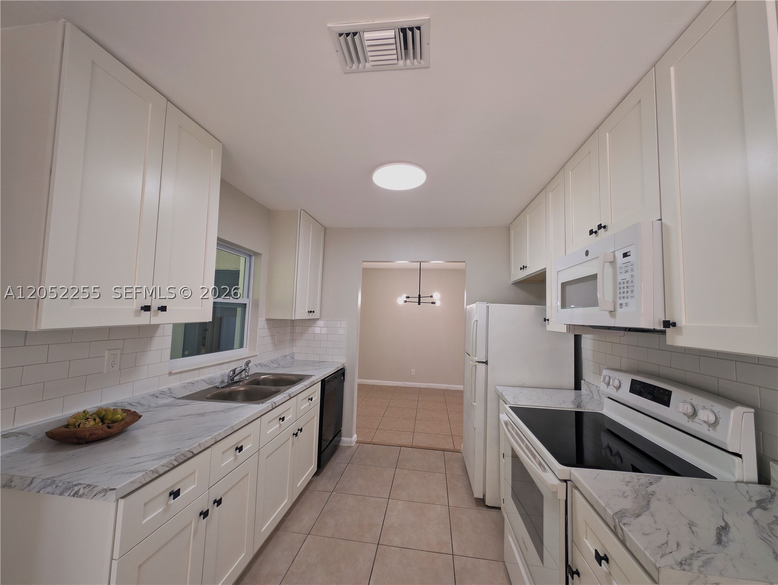KIMBERLY VILLAGE SEC ONE - Residential Lease