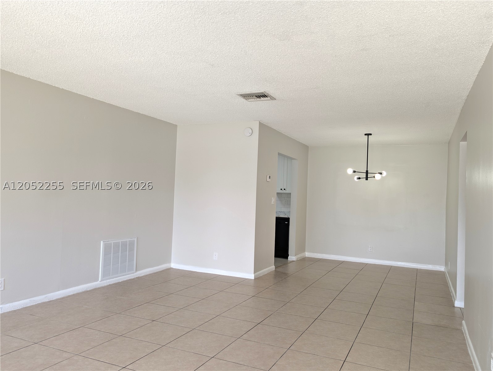 KIMBERLY VILLAGE SEC ONE - Residential Lease