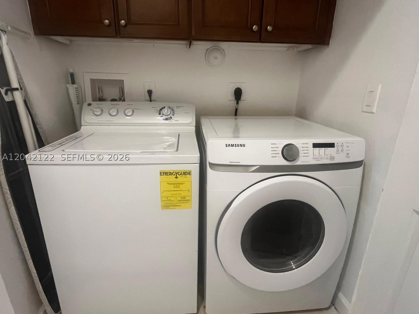 DORAL BREEZE - Residential Lease