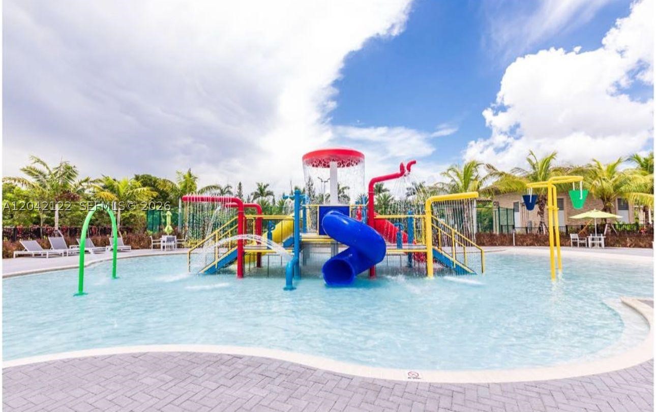 DORAL BREEZE - Residential Lease