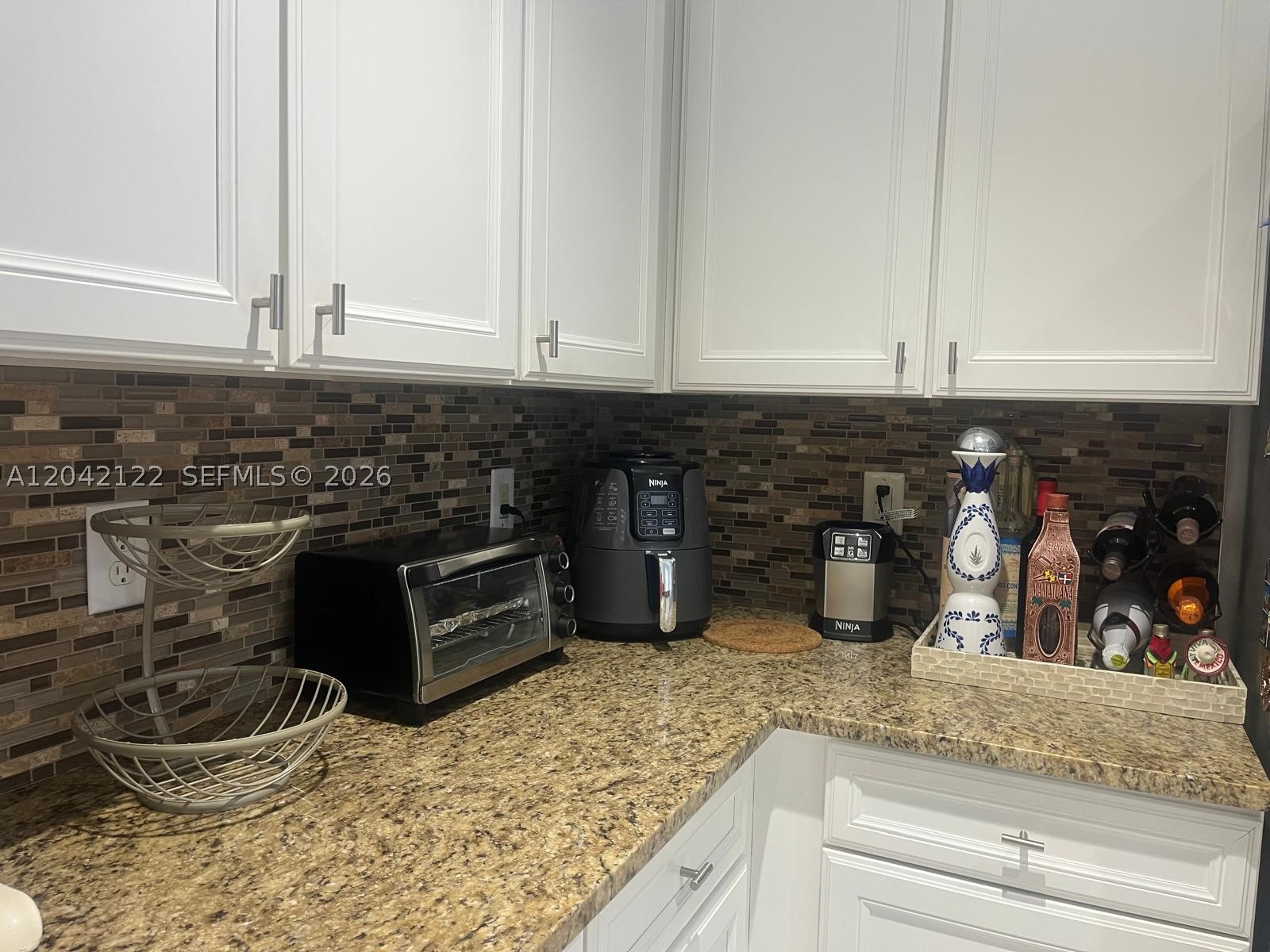 DORAL BREEZE - Residential Lease