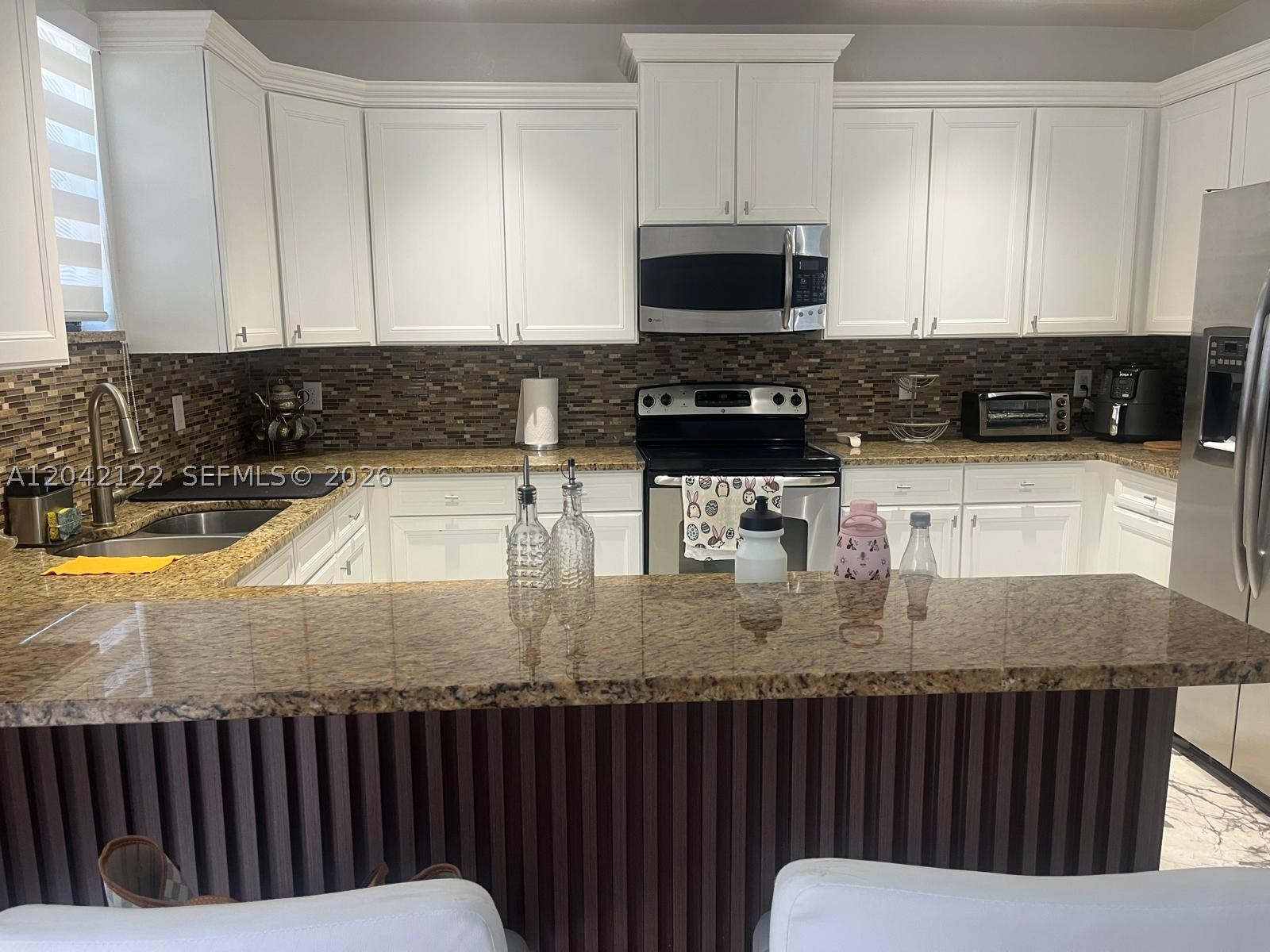 DORAL BREEZE - Residential Lease