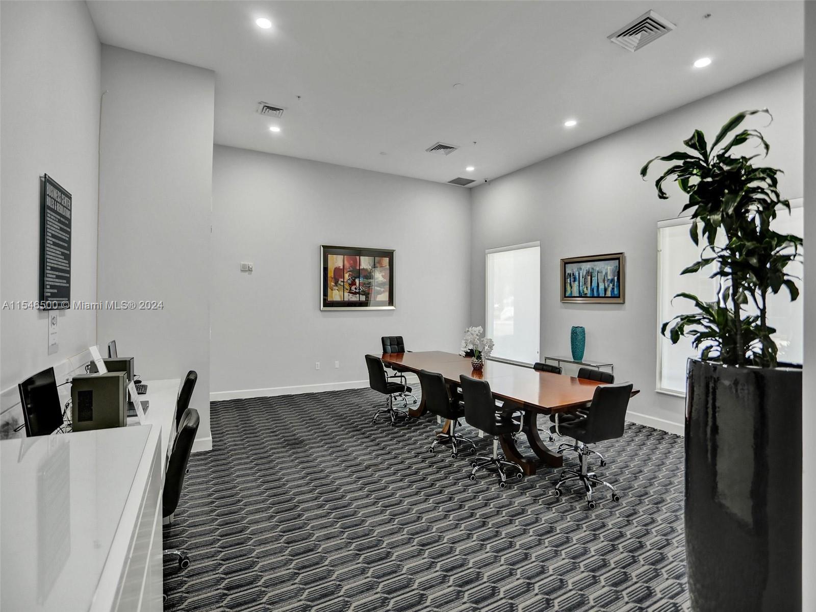 VENTURE AT AVENTURA EAST - Residential