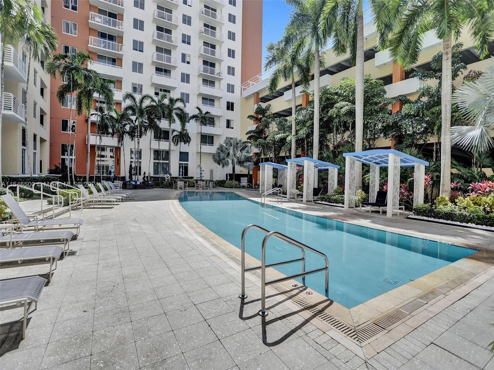 VENTURE AT AVENTURA EAST - Residential