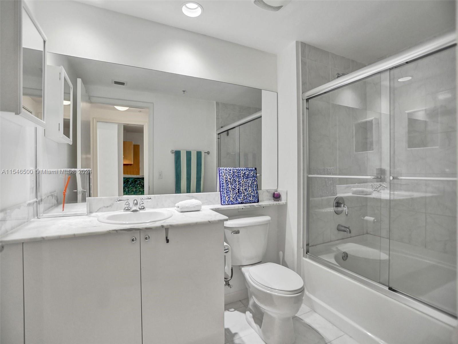 VENTURE AT AVENTURA EAST - Residential
