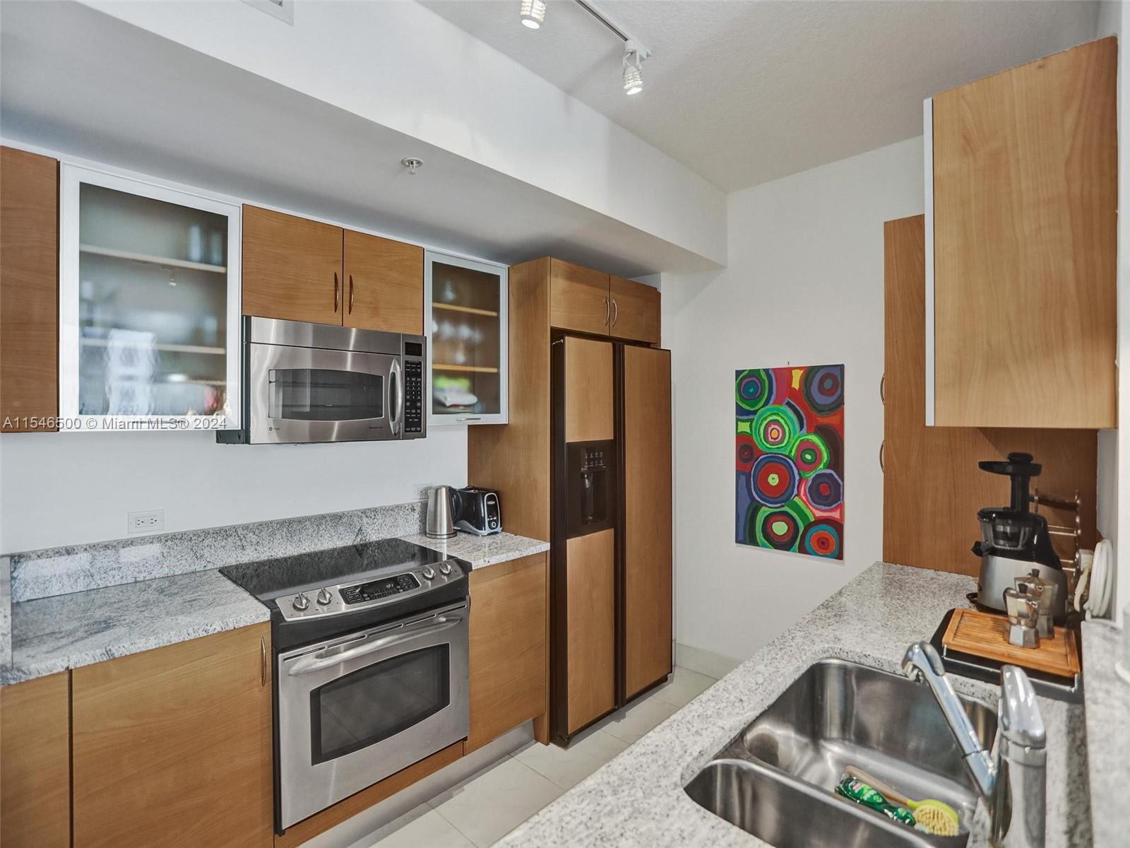 VENTURE AT AVENTURA EAST - Residential