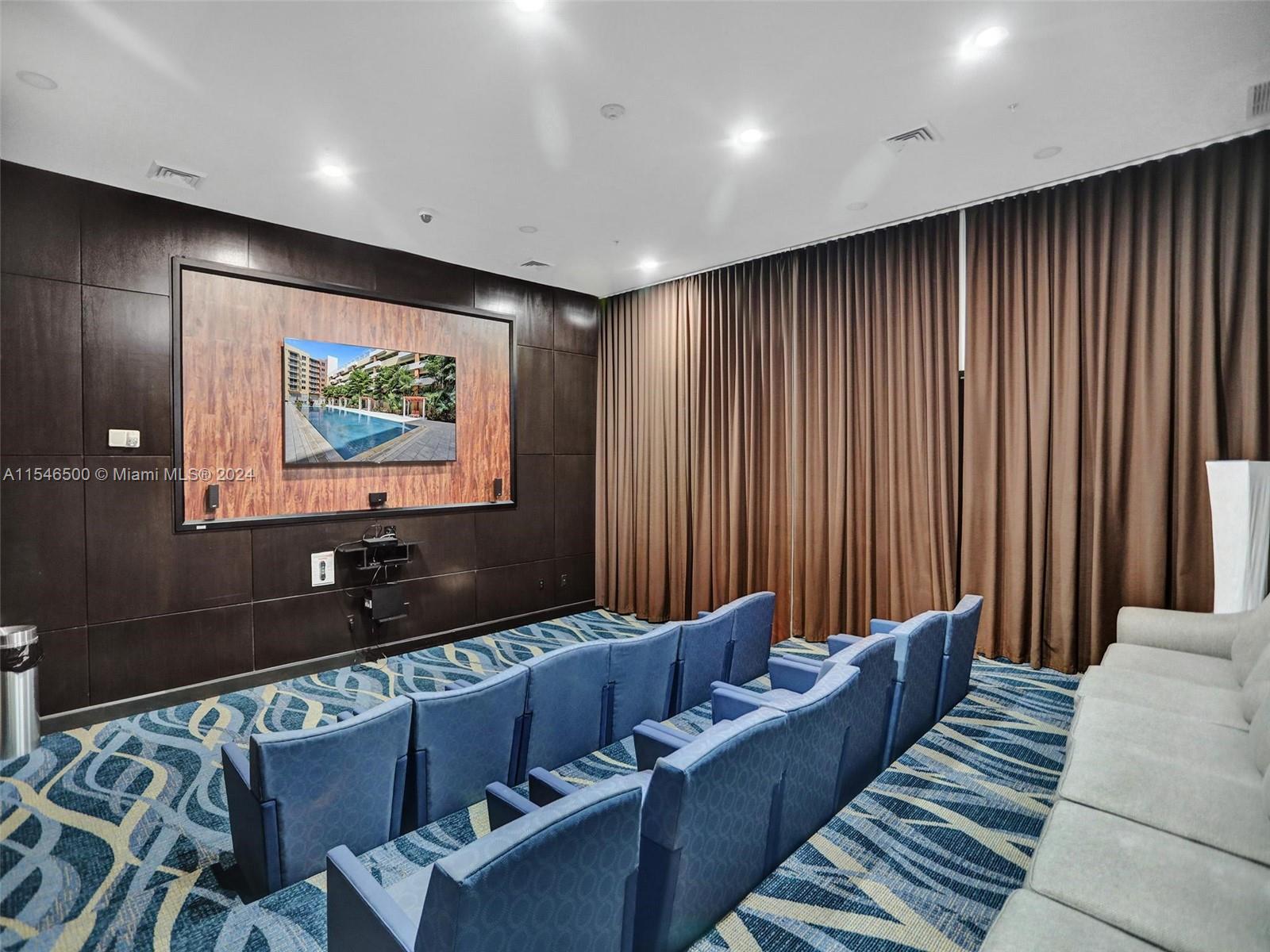 VENTURE AT AVENTURA EAST - Residential