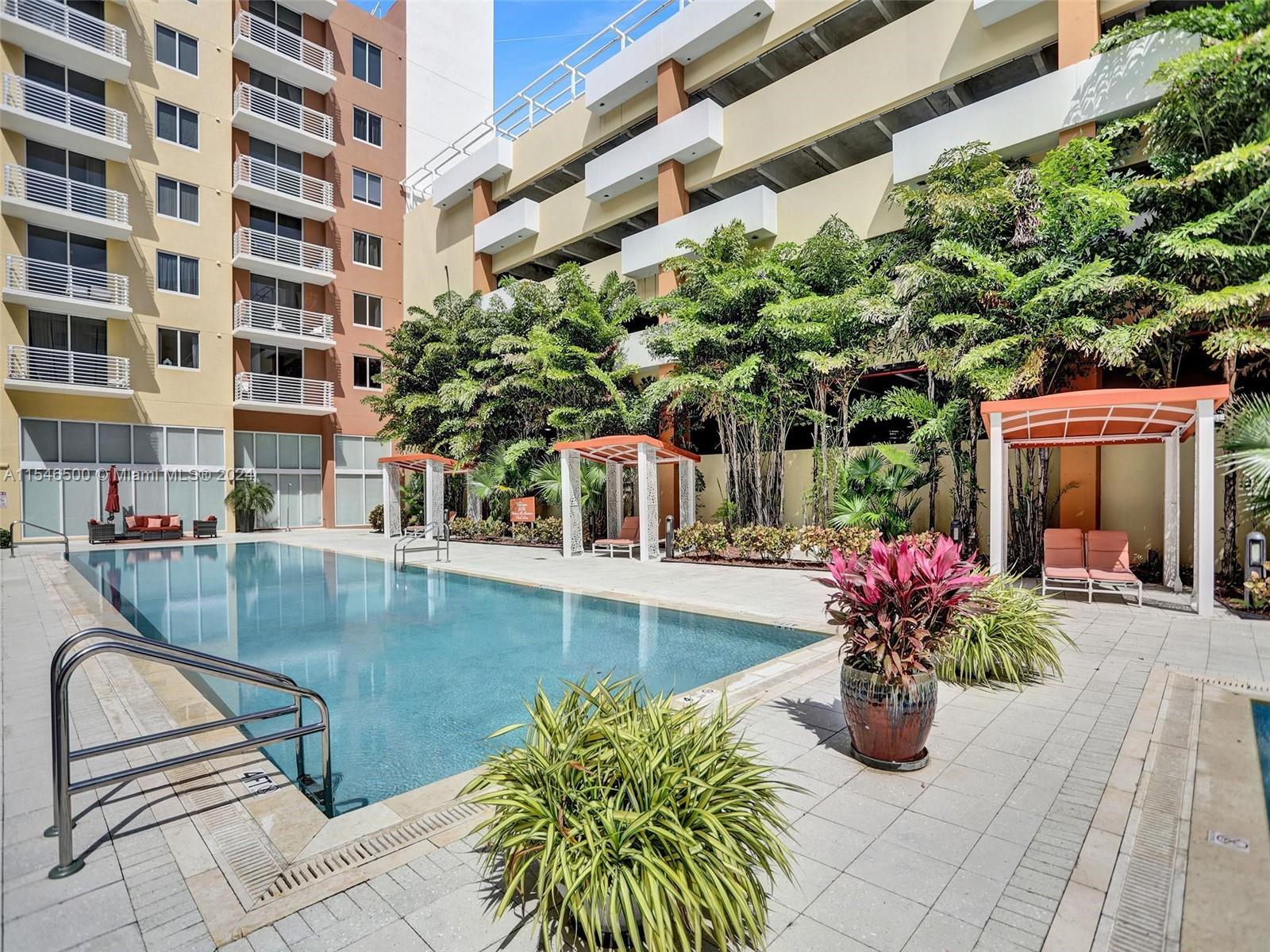 VENTURE AT AVENTURA EAST - Residential