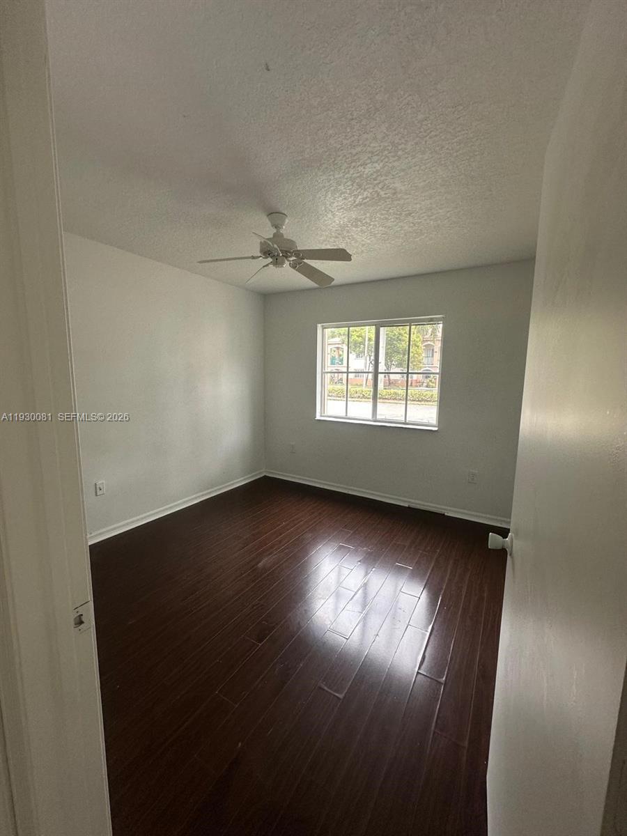 VENETIA GARDENS SOUTH CON - Residential Lease
