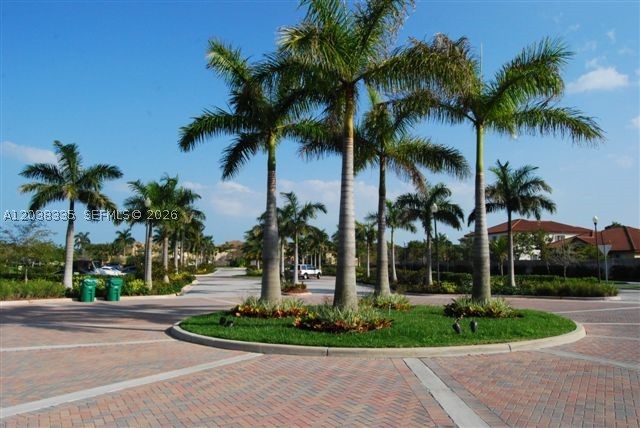 THE COURTS AT BAYSHORE I - Residential