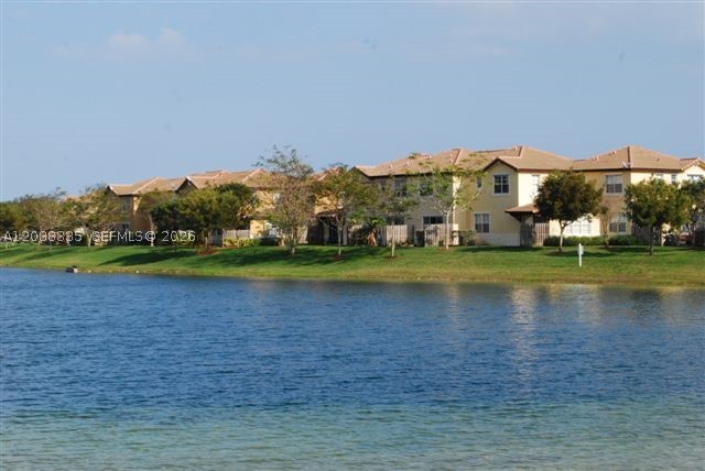 THE COURTS AT BAYSHORE I - Residential
