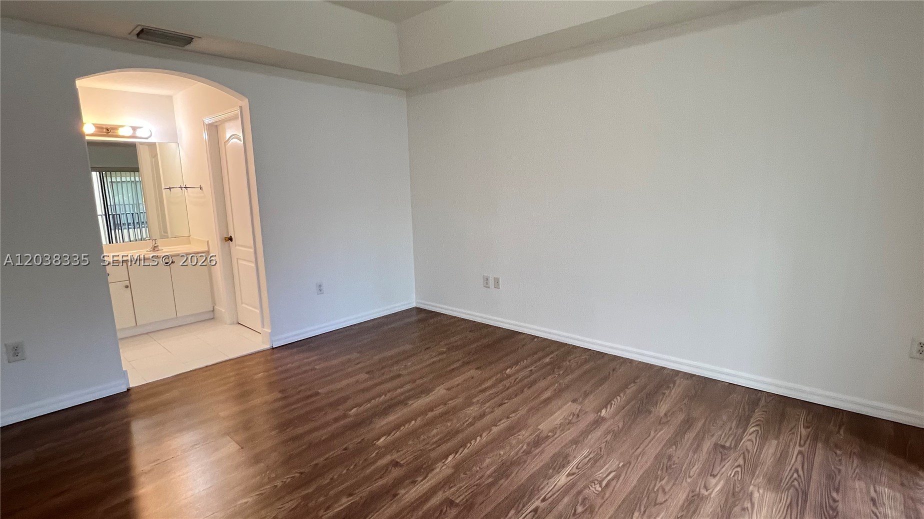 THE COURTS AT BAYSHORE I - Residential