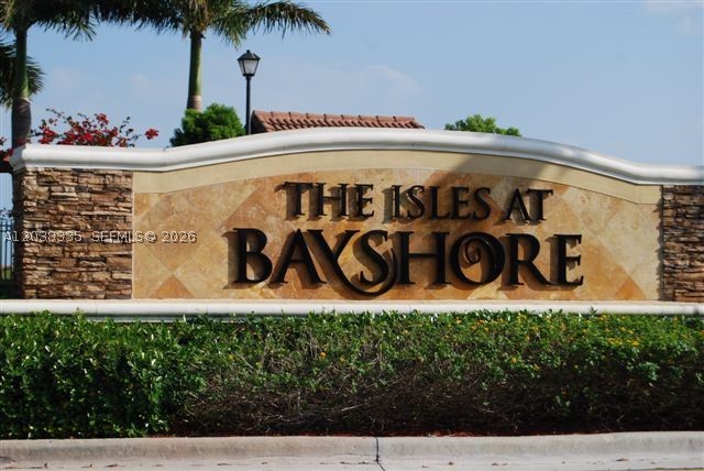 THE COURTS AT BAYSHORE I - Residential
