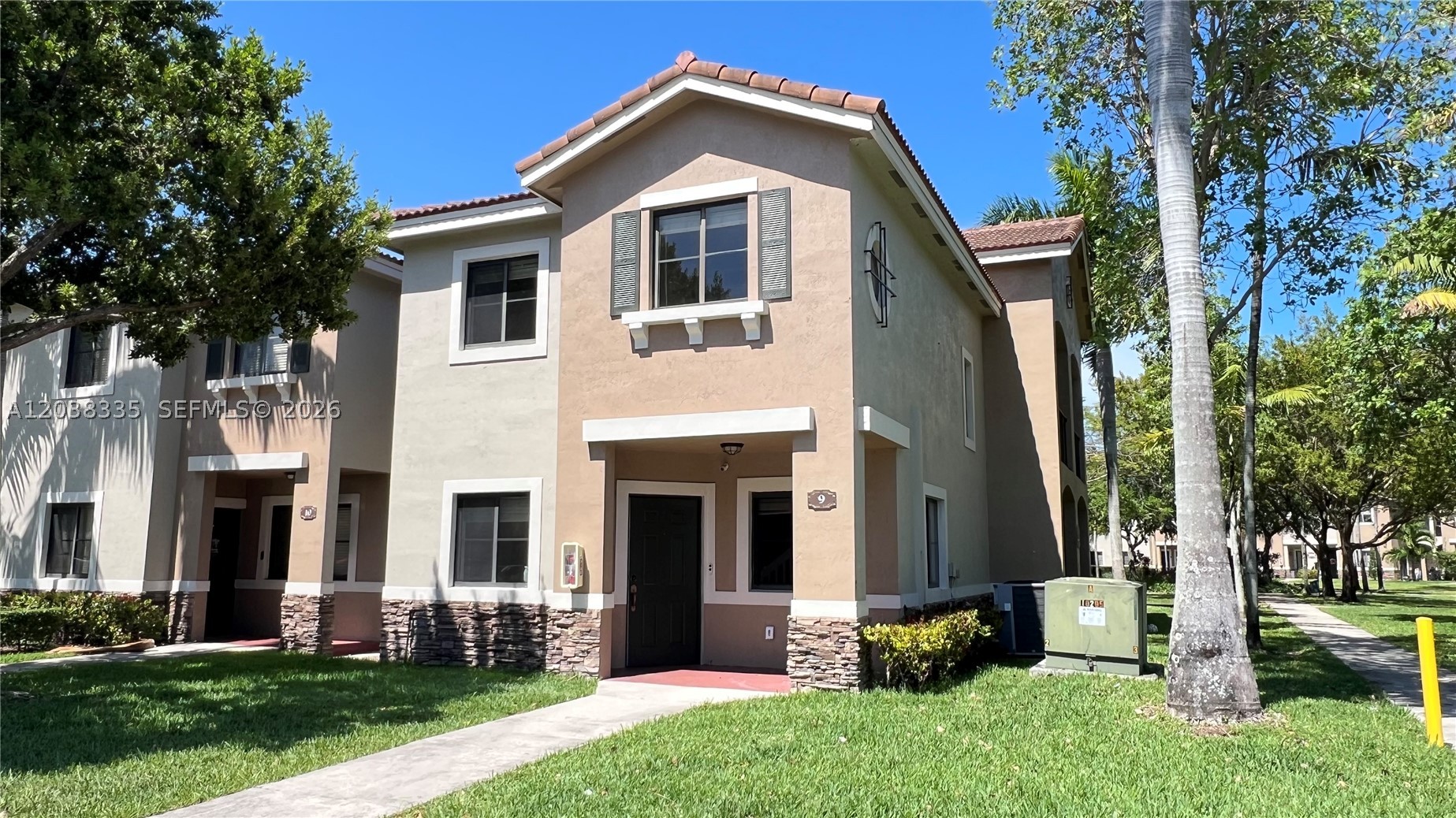 THE COURTS AT BAYSHORE I - Residential