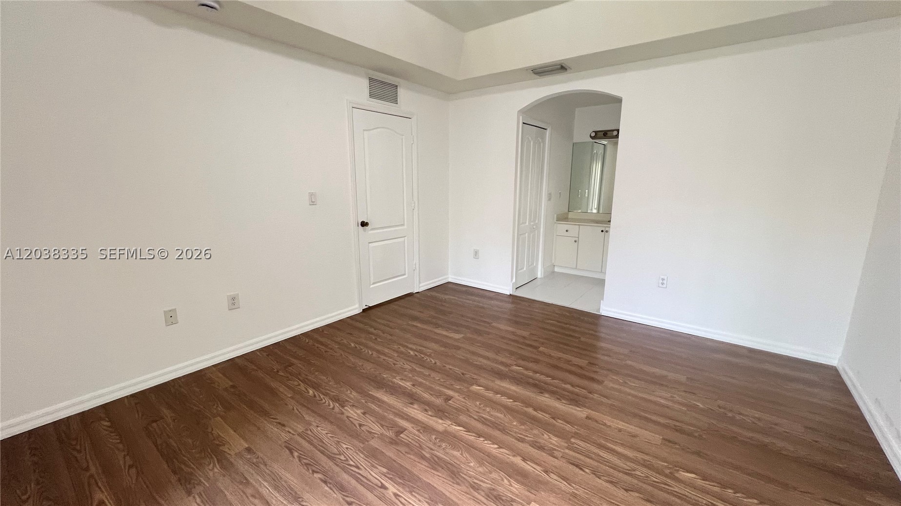 THE COURTS AT BAYSHORE I - Residential