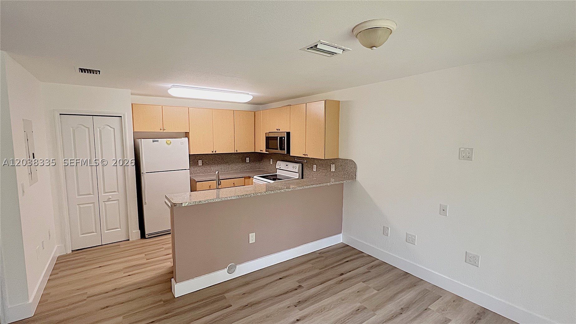 THE COURTS AT BAYSHORE I - Residential