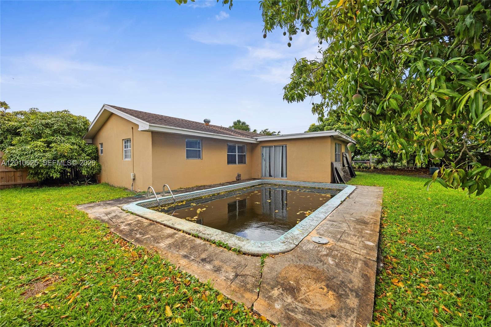 WESTFIELD AT WPB - Residential