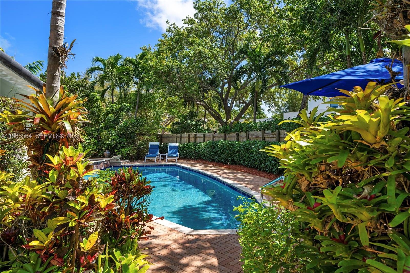 TROPICAL ISLE HOMES SUB 4 - Residential
