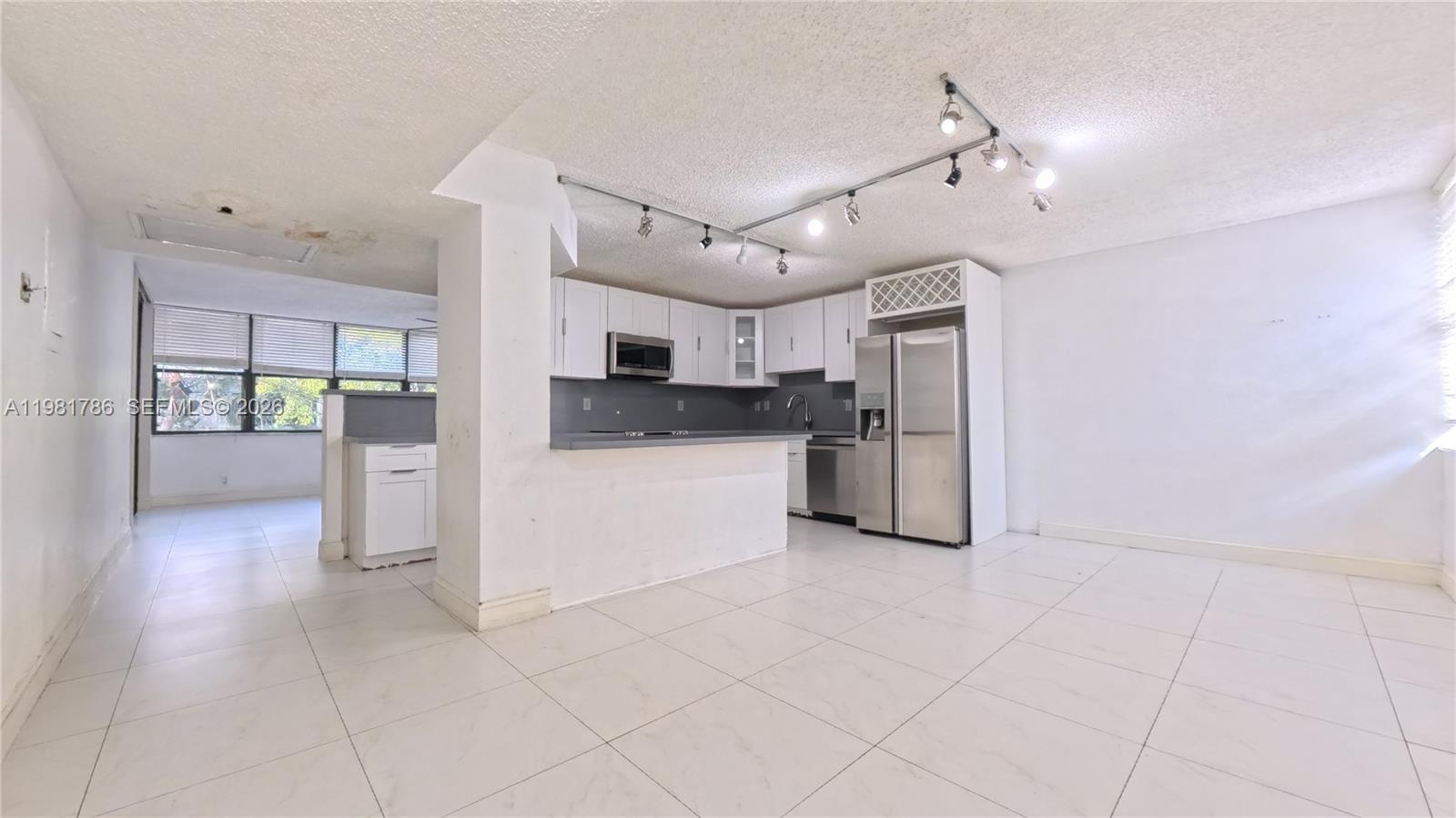 VILLA DORADA CONDO NO 2 - Residential