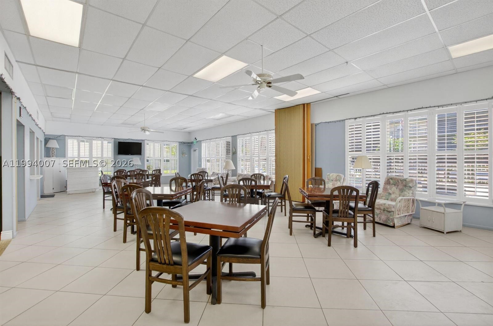 HAMPTON GARDENS 3 CONDO - Residential