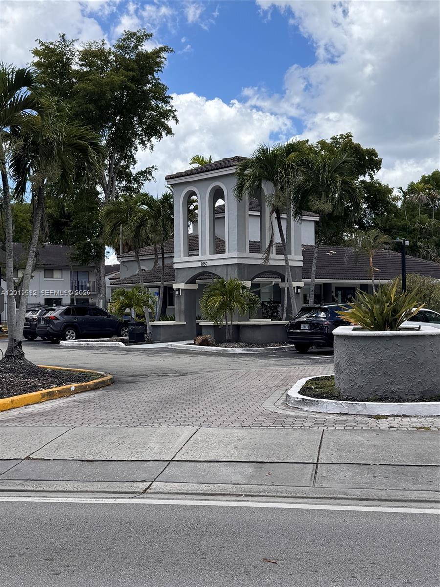 VILLA BELLINI CONDO - Residential