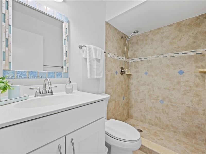 RIVERBEND CONDO - Residential Lease