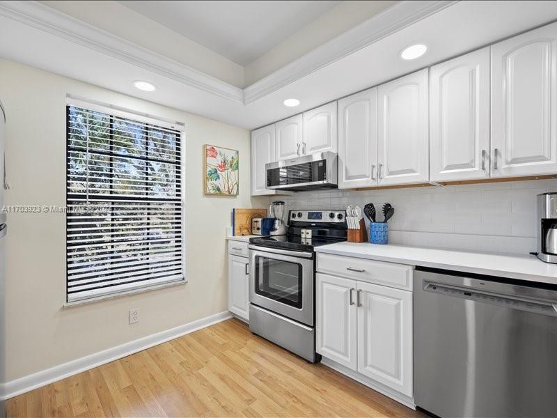 RIVERBEND CONDO - Residential Lease