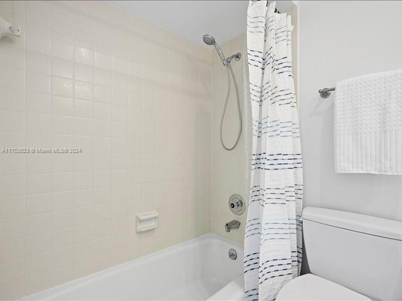 RIVERBEND CONDO - Residential Lease