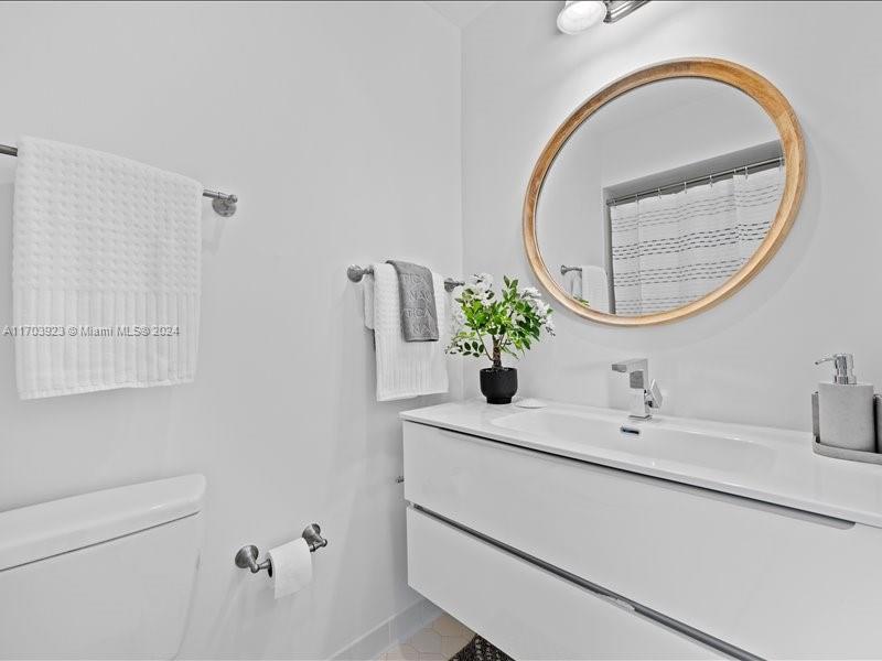RIVERBEND CONDO - Residential Lease