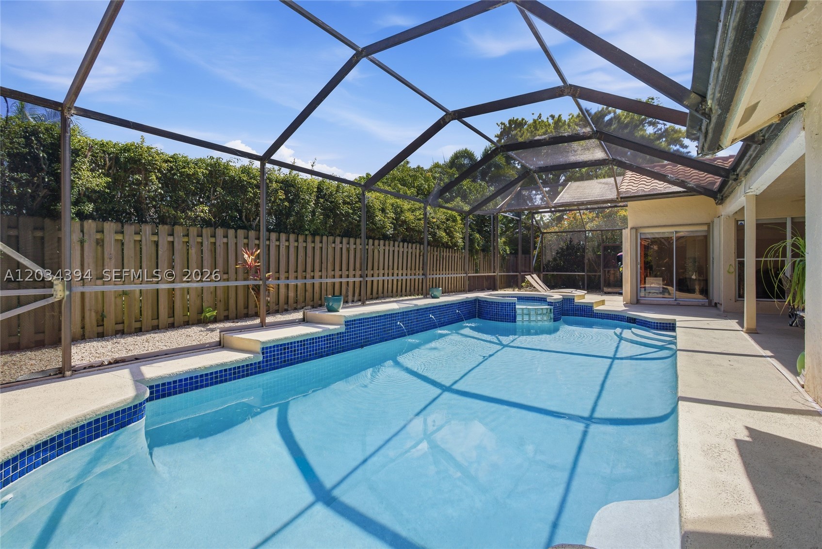WEST BOCA LAKE - Residential