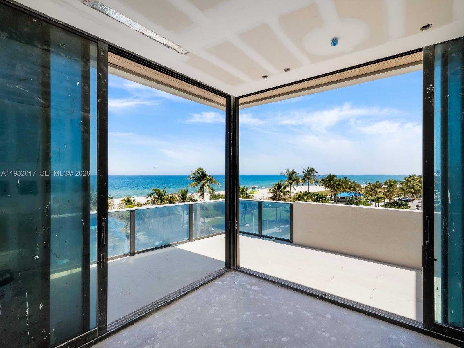 POMPANO BEACH - Residential
