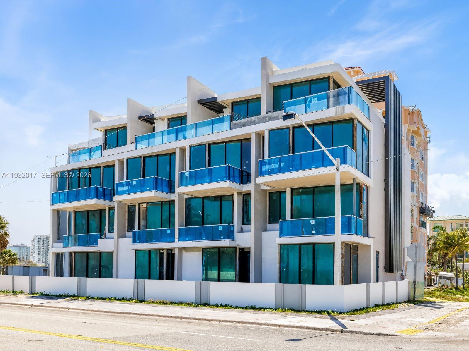 POMPANO BEACH - Residential