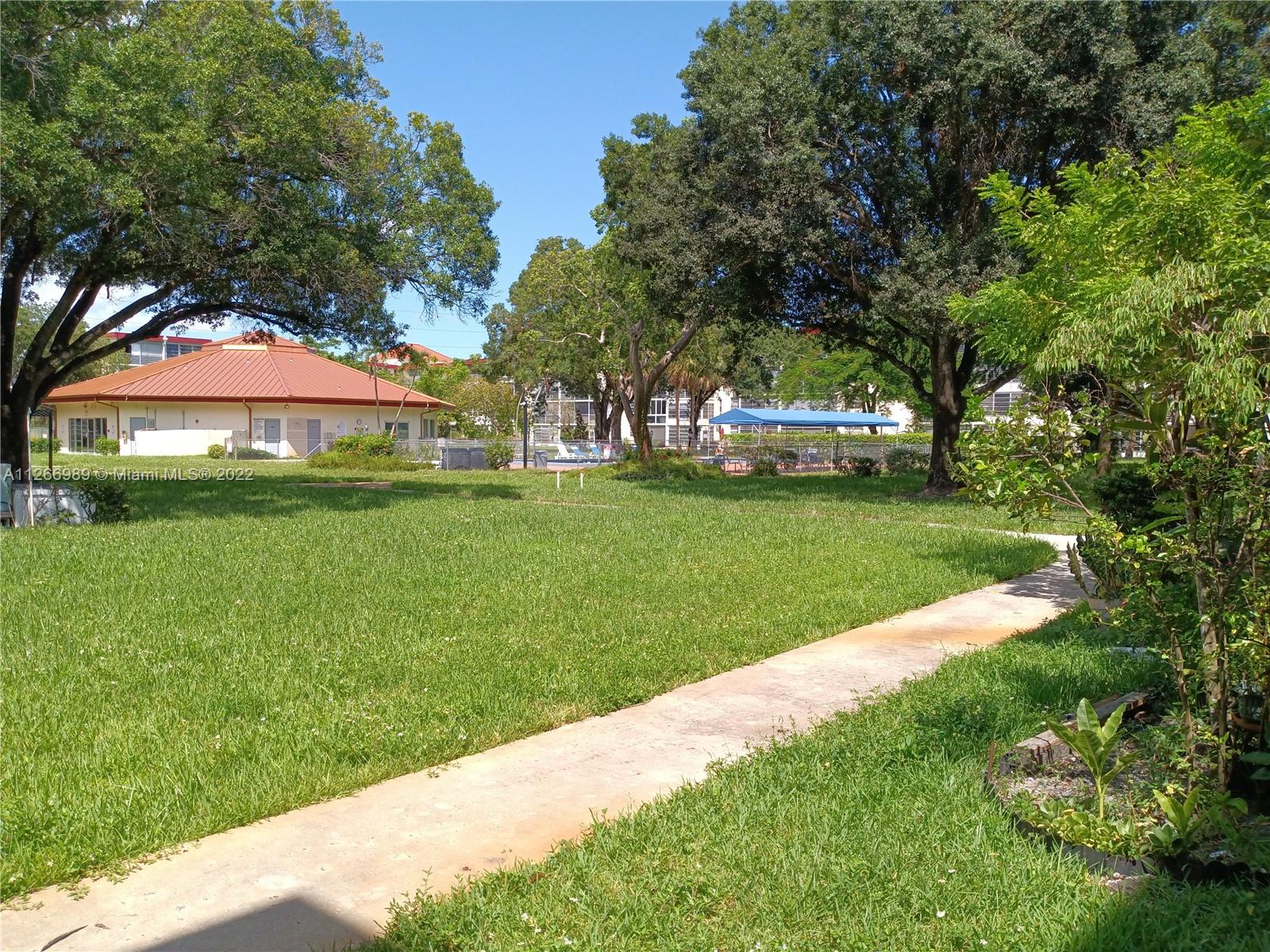 CYPRESS CHASE 6 CONDO - Residential