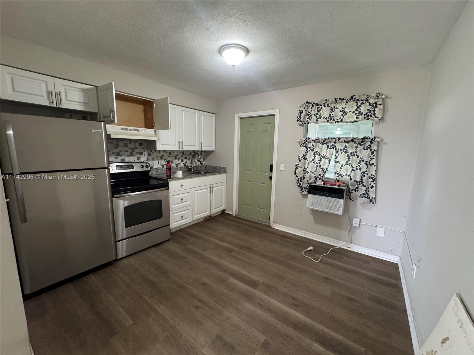 Cape Coral Subdivision - Residential Income