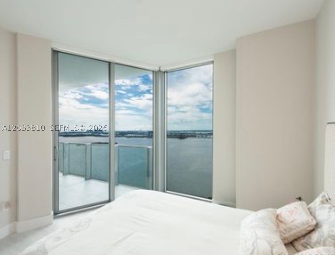 BISCAYNE BEACH CONDO - Residential Lease