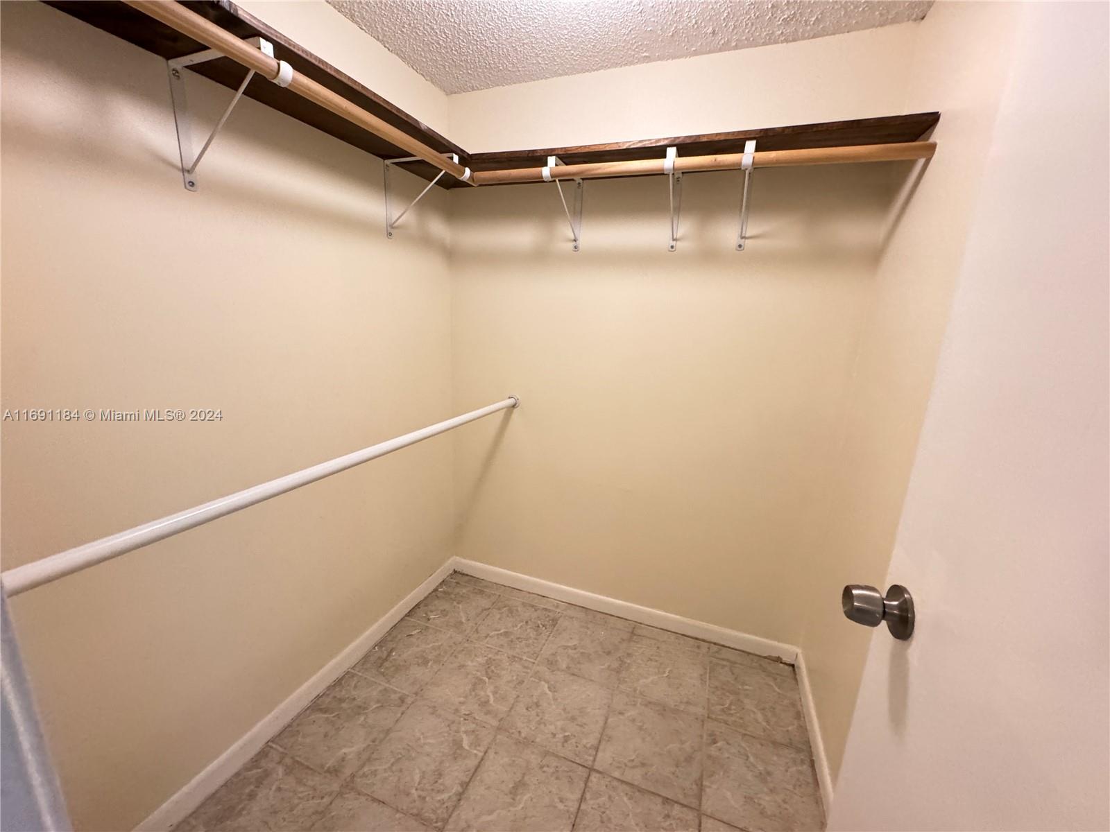 ARROWHEAD CONDO 9 - Residential Lease
