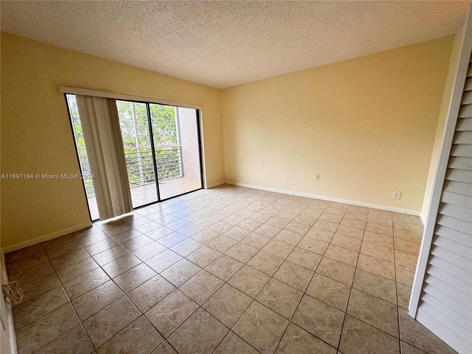 ARROWHEAD CONDO 9 - Residential Lease