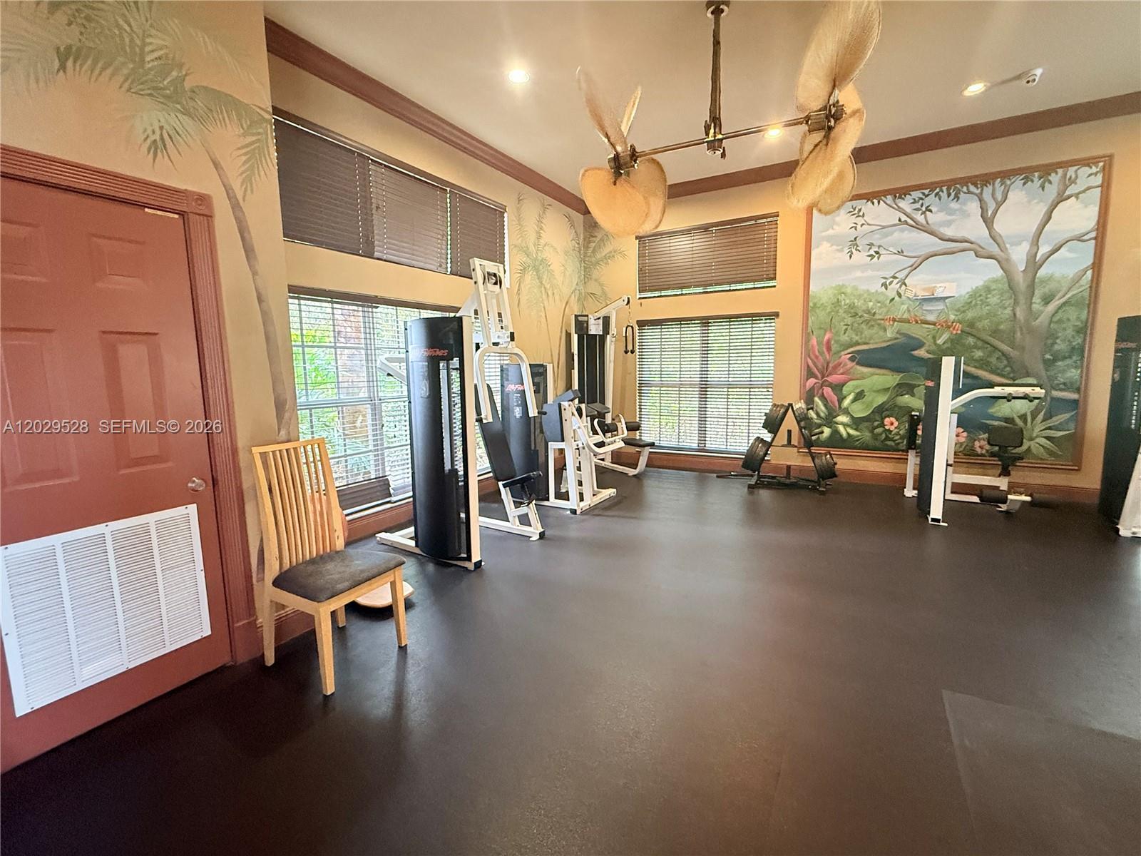 HYPOLUXOS MARINERS CAY CO - Residential Lease