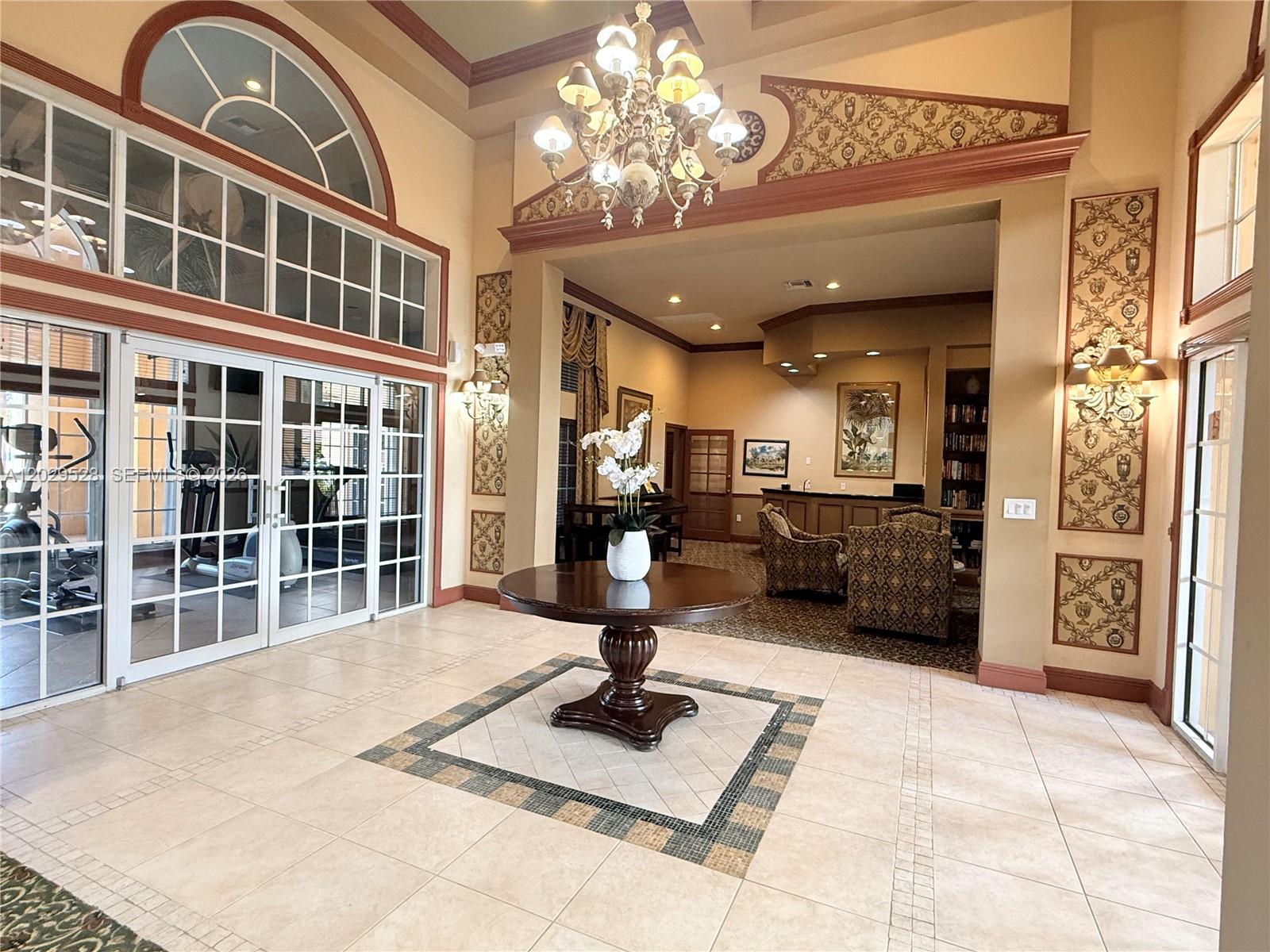 HYPOLUXOS MARINERS CAY CO - Residential Lease