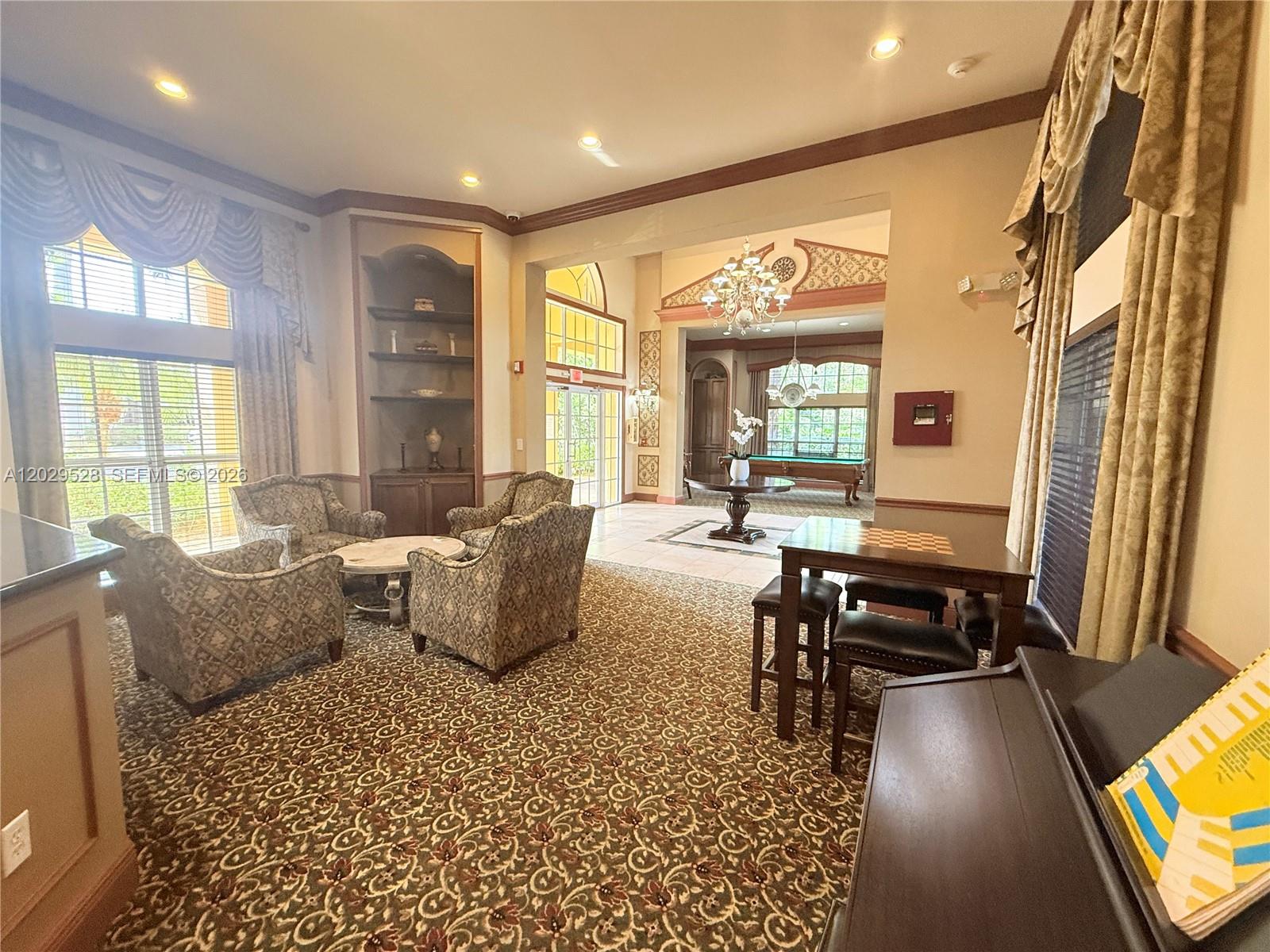 HYPOLUXOS MARINERS CAY CO - Residential Lease
