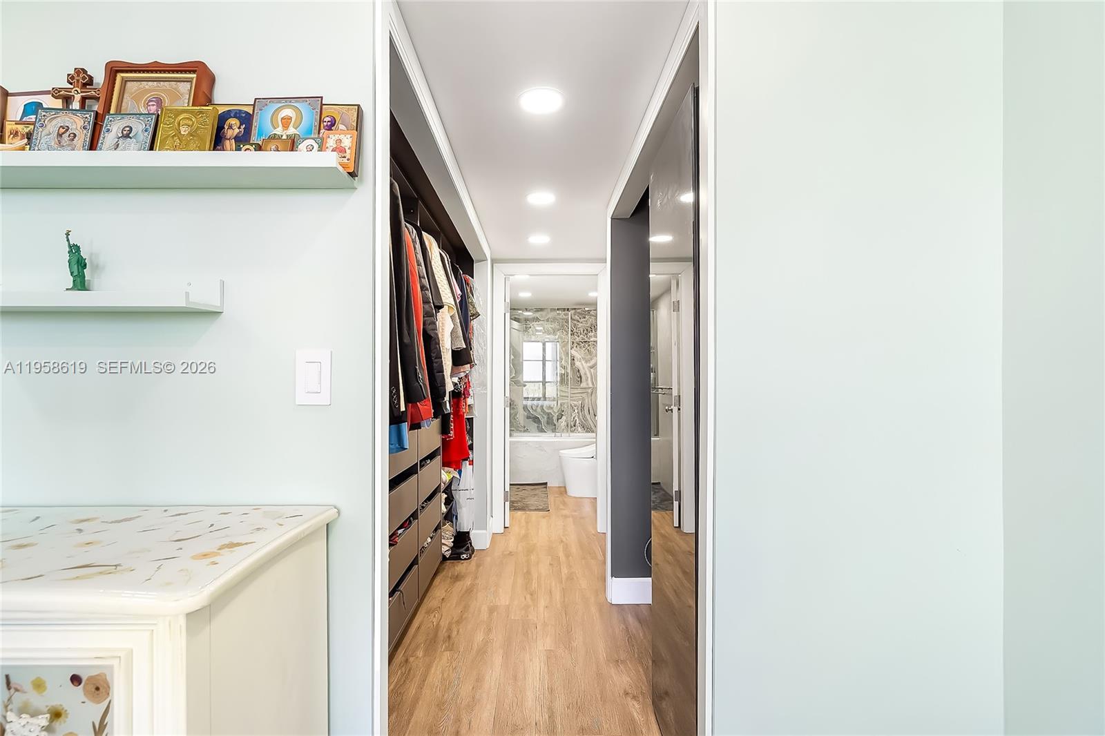 OLYMPUS CONDO - Residential
