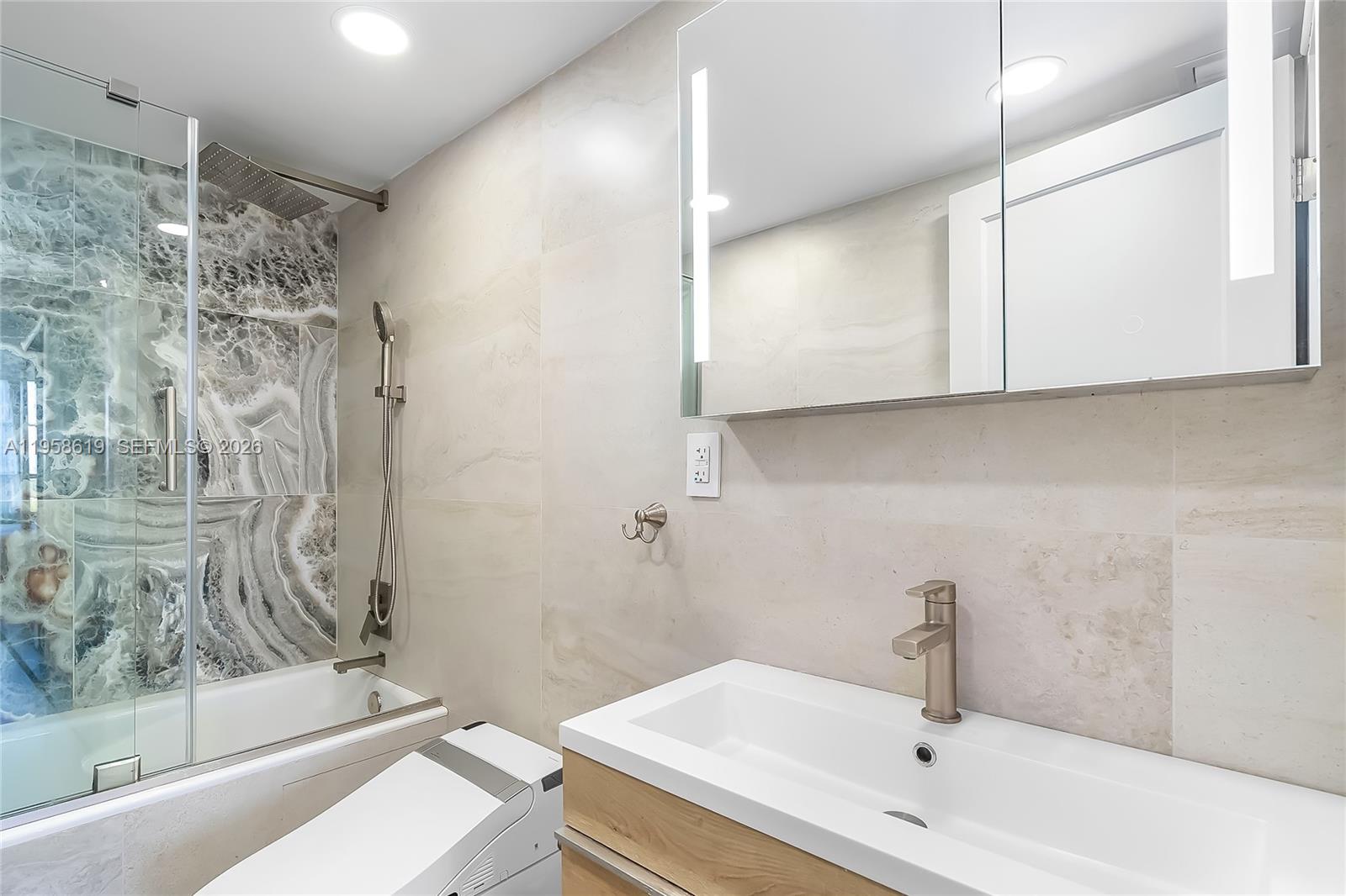 OLYMPUS CONDO - Residential