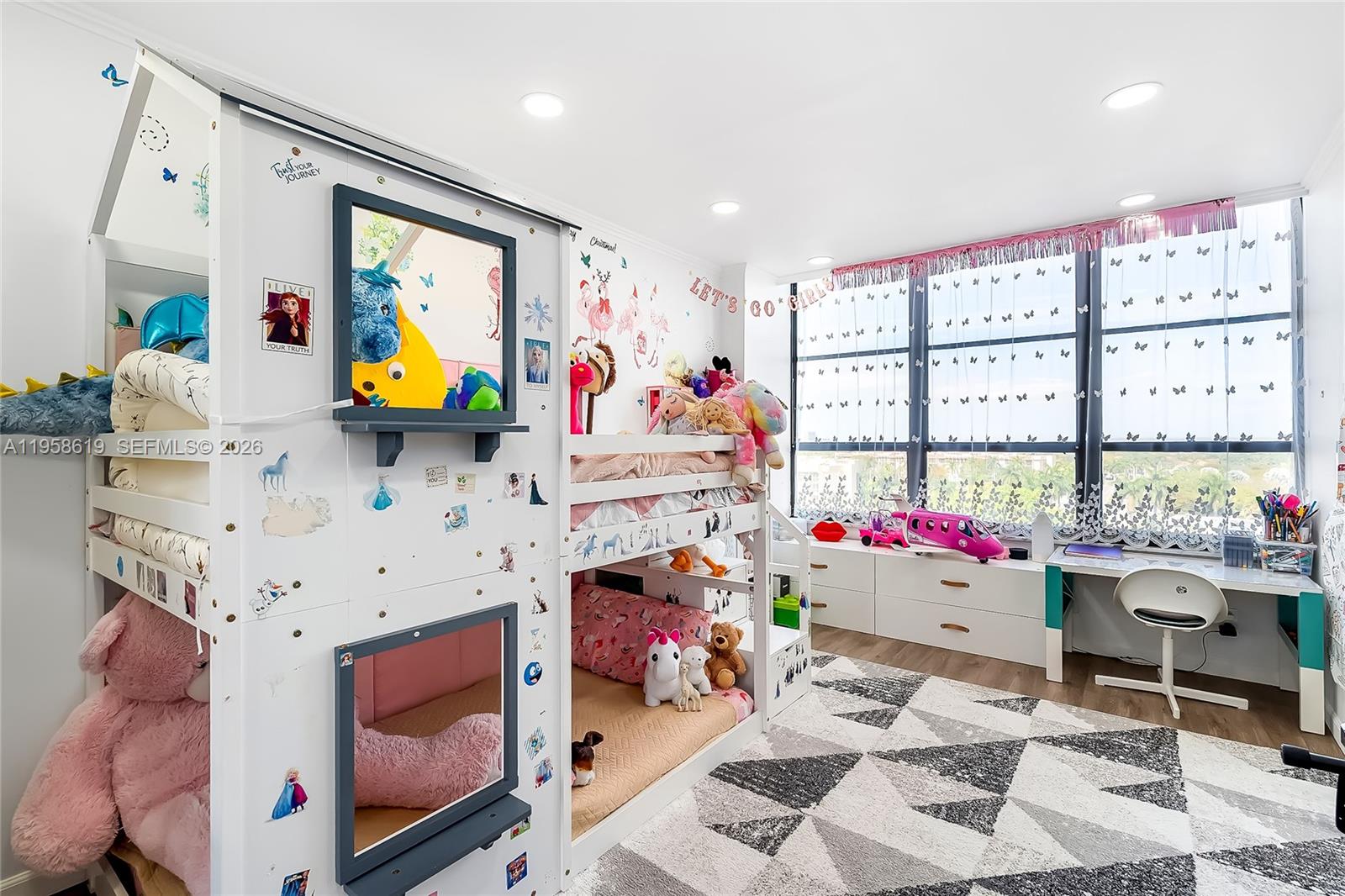 OLYMPUS CONDO - Residential
