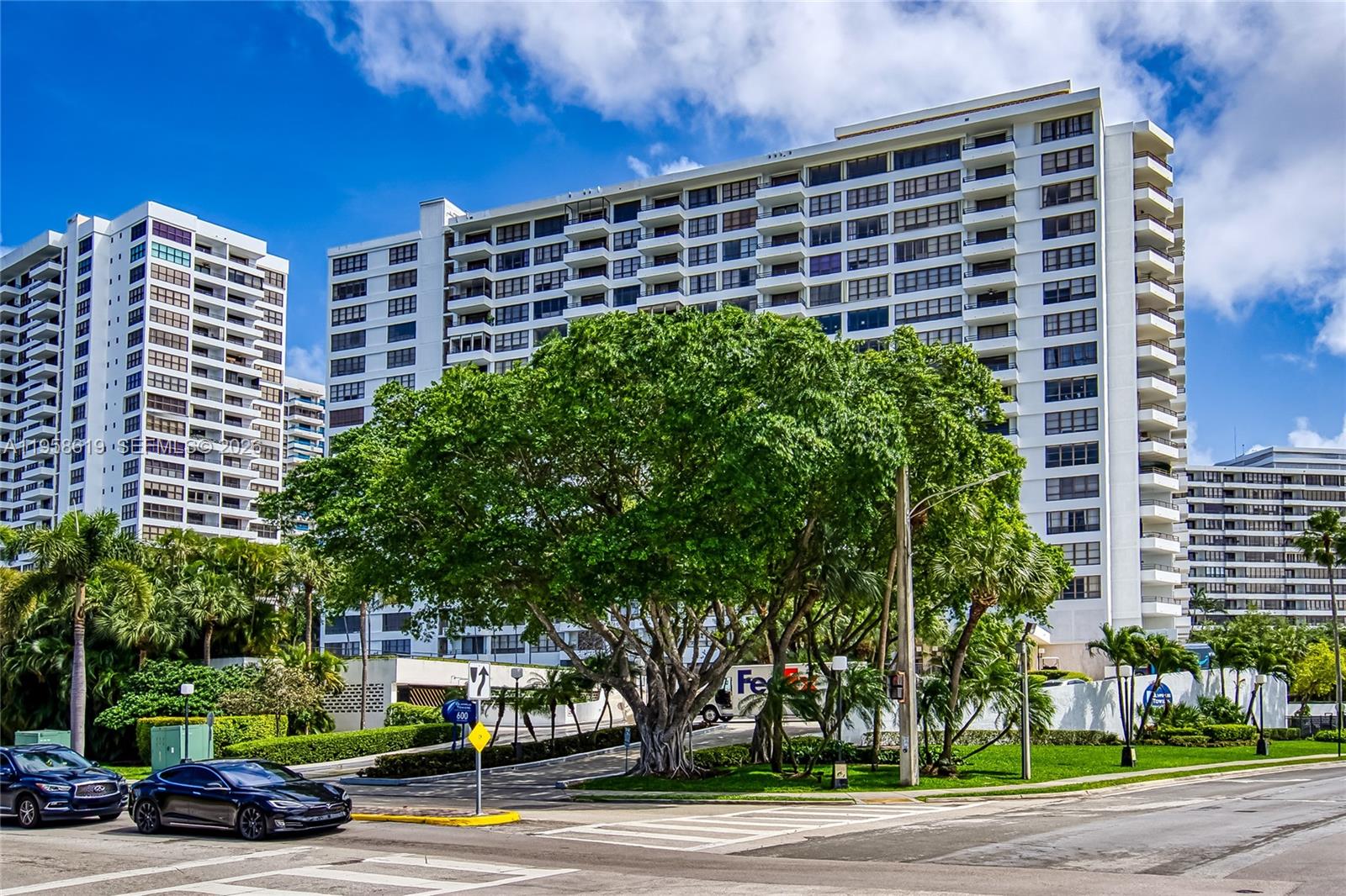 OLYMPUS CONDO - Residential