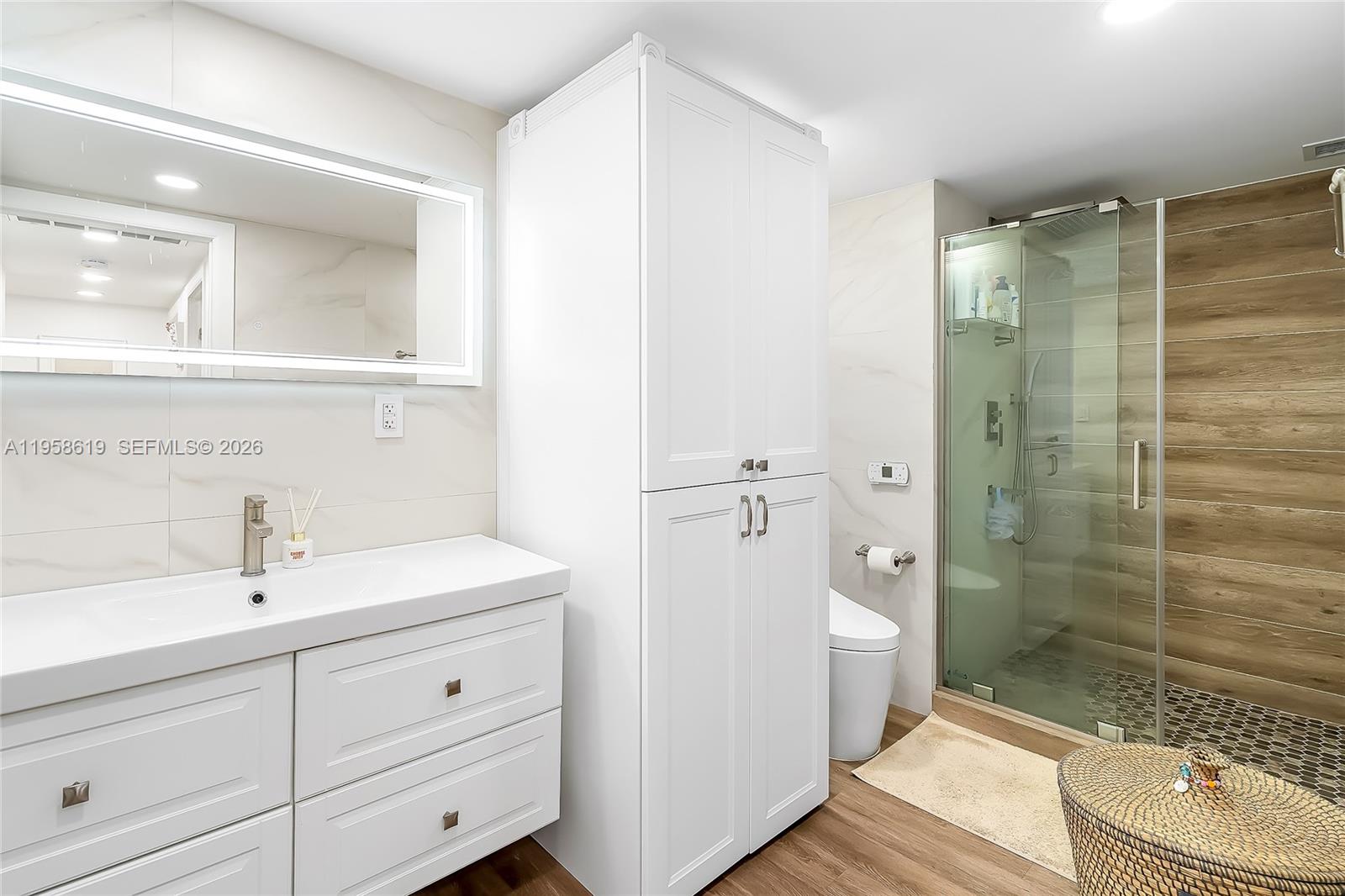 OLYMPUS CONDO - Residential