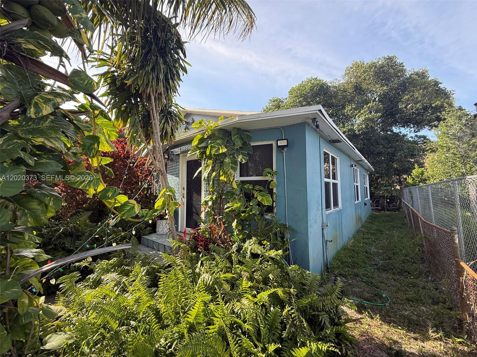 COLLEGE TRACT FIRST ADD - Residential